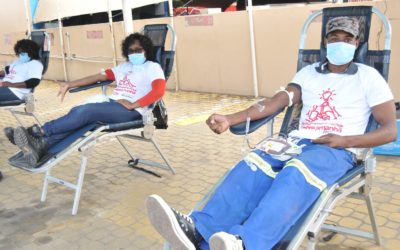 Voluntários das Cervejas de Moçambique doam sangue